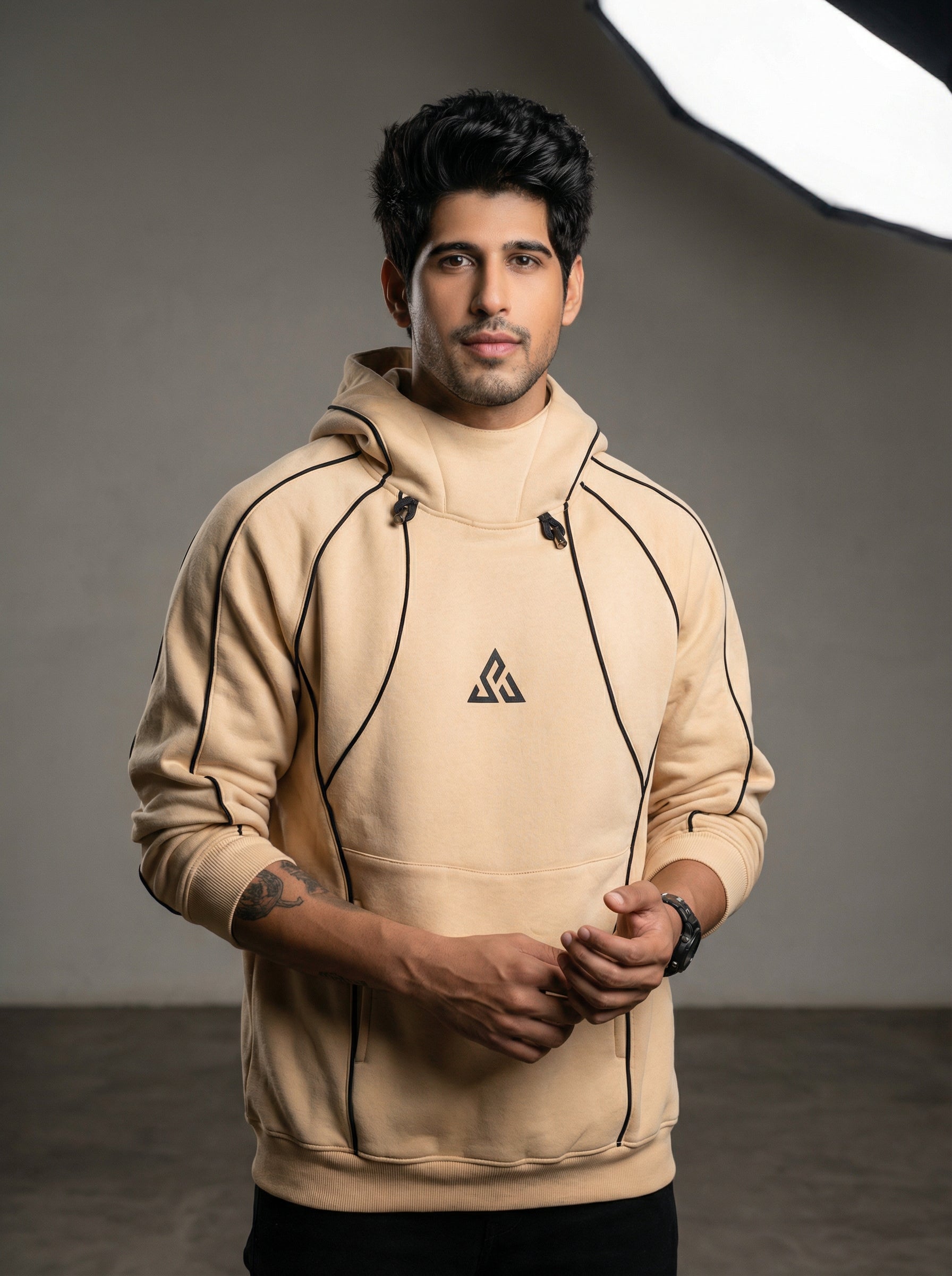 FUSION premium hoodie | Winter Collection | detail | THE SUNYA