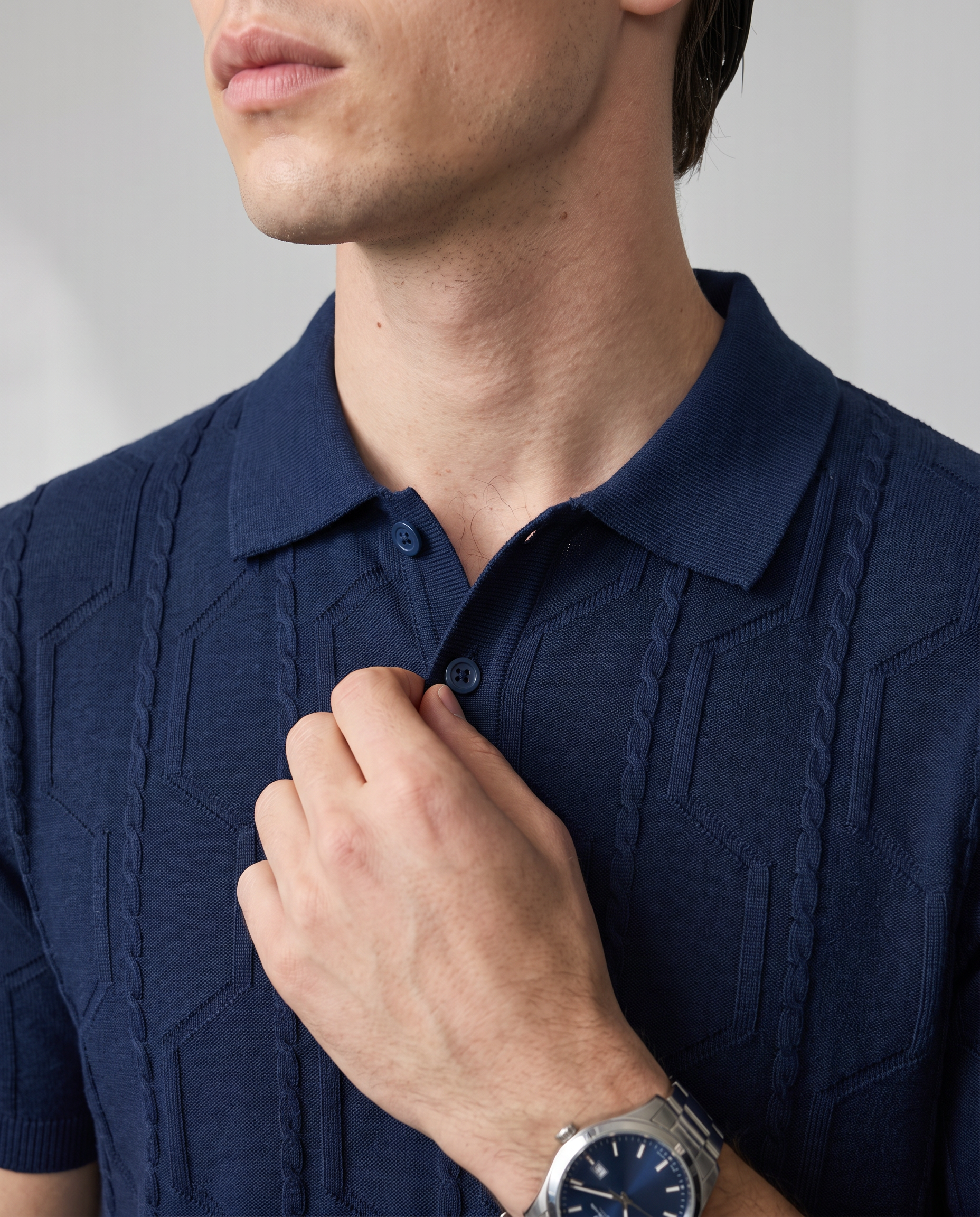 VANE Knit Polo in Navy — detail